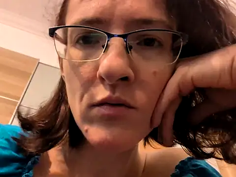 Milky hairy mommy online show from 10/07/25, 08:11