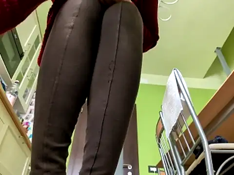 Milky hairy mommy online show from 03/13/26, 08:21