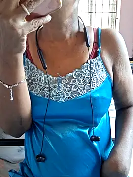 Tamil--Rani online show from 04/15/26, 10:22