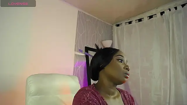 Britanymooree online show from 03/11/25, 08:42