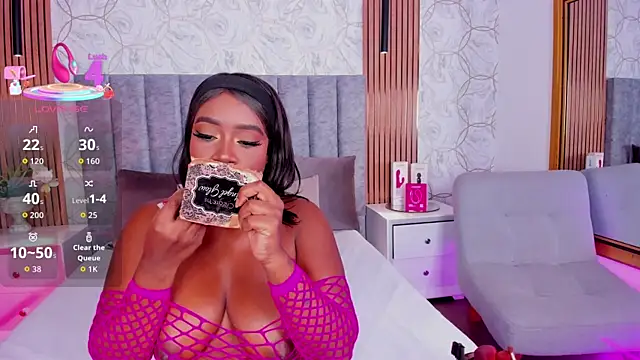 Britanymooree online show from 02/11/26, 07:41