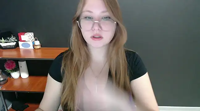 Snapshot of lady_minx chatting on 12/31/24, 07:20 lady minx online show from 12/31/24, 07:20