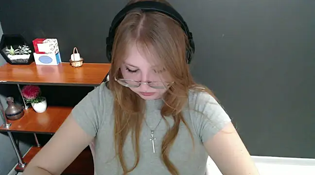 Snapshot of lady_minx chatting on 01/20/25, 12:28 lady minx online show from 01/20/25, 12:28