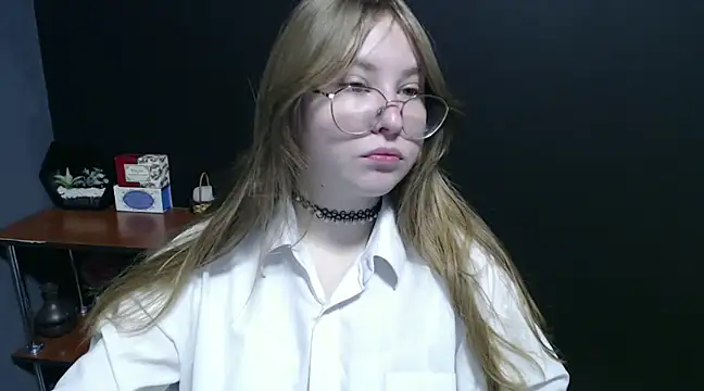 Snapshot of lady_minx chatting on 01/27/25, 07:14 lady minx online show from 01/27/25, 07:14