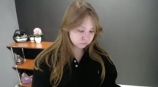 Snapshot of lady_minx chatting on 02/24/25, 07:22 lady minx online show from 02/24/25, 07:22