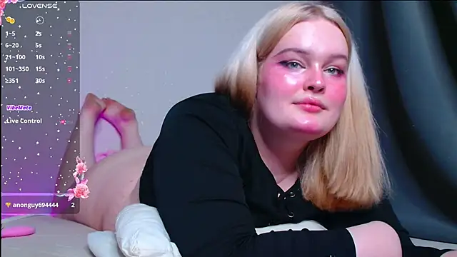 rozzhaos8 online show from 04/06/26, 12:30