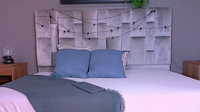 AmbarHills 1 online show from 11/12/25, 11:32