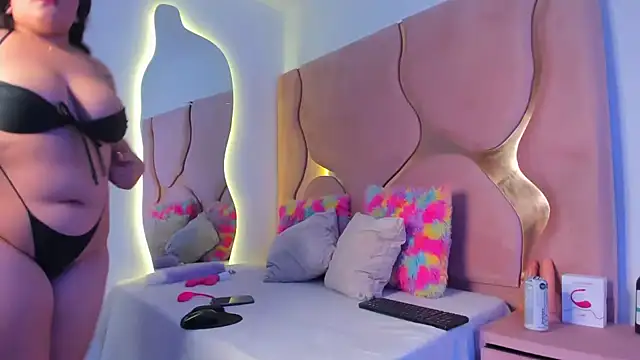 Snapshot of Bellota-ht chatting on 02/27/25, 07:04 Bellota-ht online show from 02/27/25, 07:04