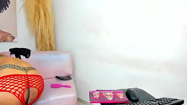 mia foxts online show from 09/23/25, 05:27