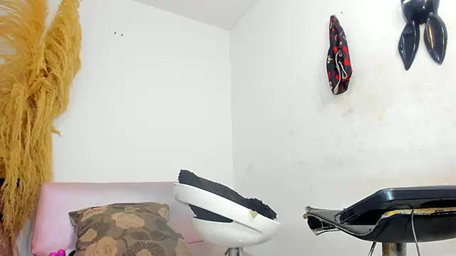 mia foxts online show from 01/17/26, 07:50