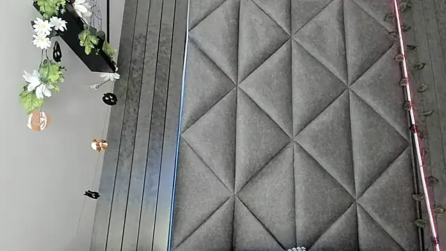 AbbyWathson online show from 10/23/25, 07:45