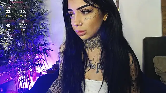 CreamyInkky  online show from 04/18/26, 07:23