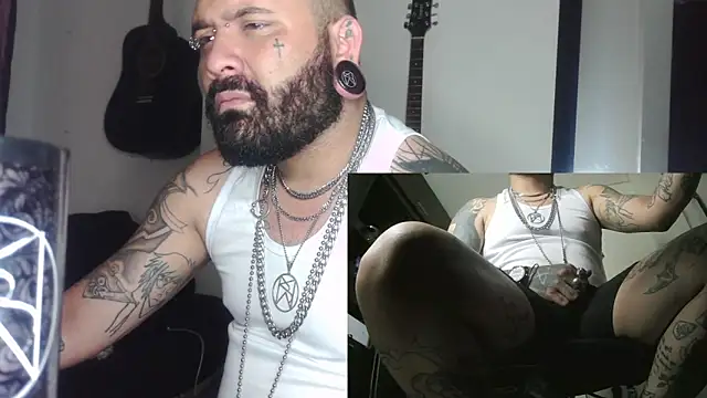 darkclothes online show from 12/26/24, 02:16