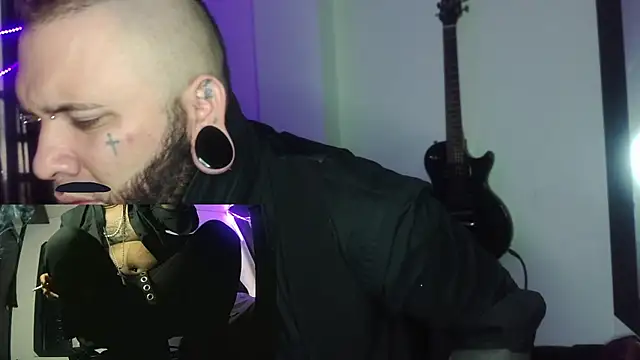 darkclothes online show from 01/02/25, 07:51