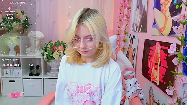 Coconut Mia online show from 01/18/25, 03:31