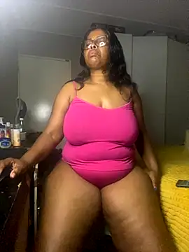 Nomthie online show from 10/07/25, 11:02