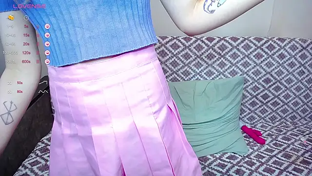 Olivia Graceee online show from 12/22/24, 09:33