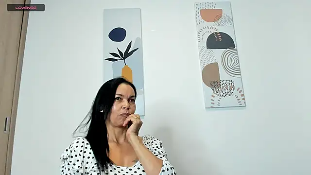 Evawalker  online show from 02/21/25, 04:40