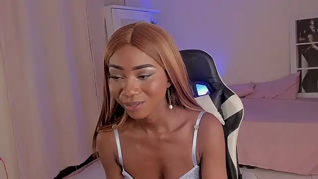 SavannahWildee online show from 12/02/24, 07:16