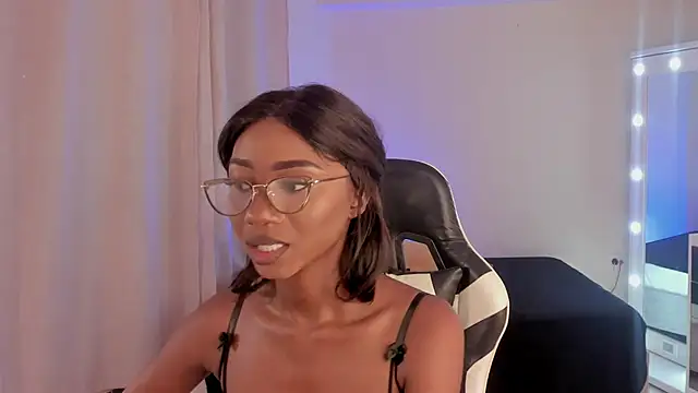 SavannahWildee online show from 01/27/25, 08:07