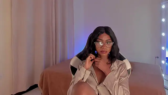 SavannahWildee online show from 02/24/25, 07:19