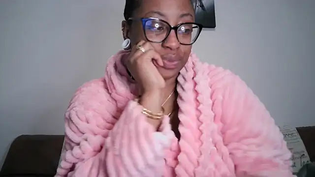 Snapshot of Nyxie_Chaos chatting on 02/16/26, 06:09 Nyxie Chaos online show from 02/16/26, 06:09