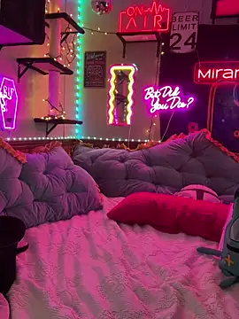 mirannacult online show from 12/26/24, 04:47