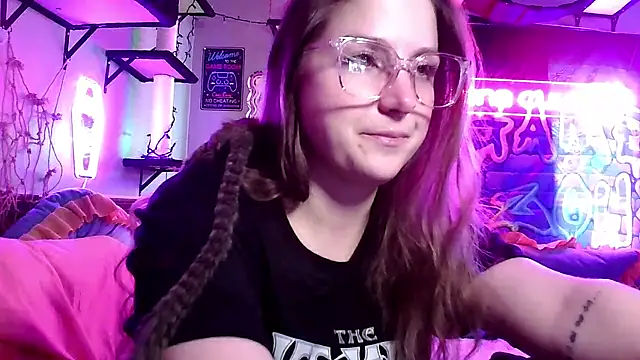 mirannacult online show from 02/03/25, 07:42