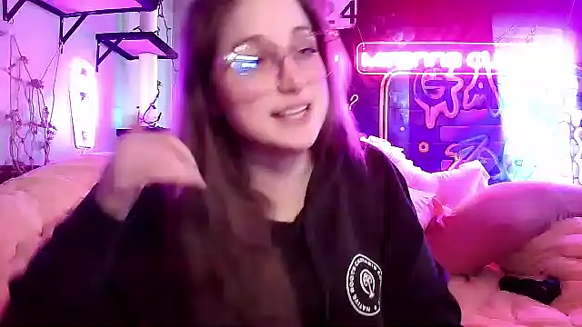 mirannacult online show from 02/25/25, 08:30