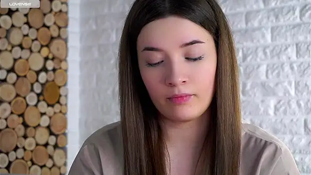 LowOncoming online show from 03/18/26, 03:42