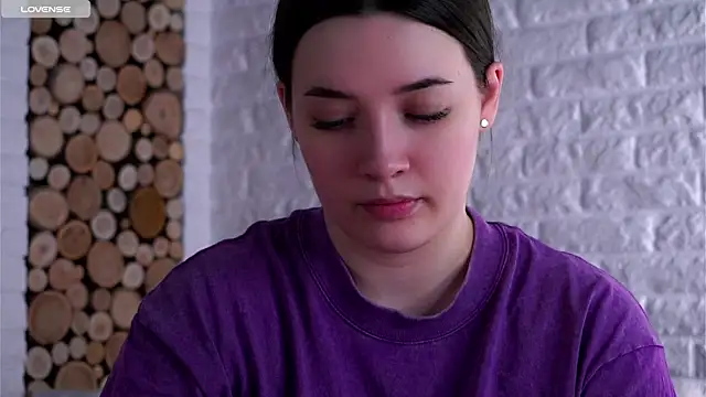 LowOncoming online show from 04/09/26, 02:22