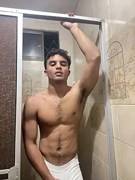 Snapshot of Mentriplex chatting on 09/18/25, 03:19 Mentriplex online show from 09/18/25, 03:19