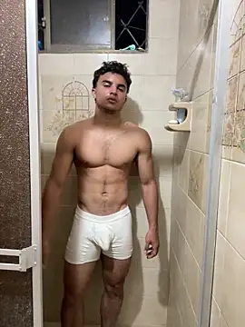 Snapshot of Mentriplex chatting on 09/22/25, 03:41 Mentriplex online show from 09/22/25, 03:41