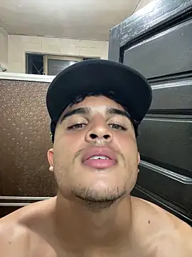 Snapshot of Mentriplex chatting on 09/23/25, 04:26 Mentriplex online show from 09/23/25, 04:26