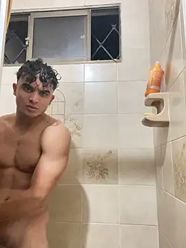 Snapshot of Mentriplex chatting on 11/10/25, 04:11 Mentriplex online show from 11/10/25, 04:11