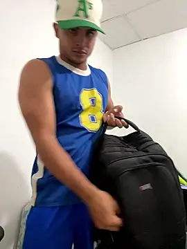 Snapshot of Mentriplex chatting on 01/10/26, 02:57 Mentriplex online show from 01/10/26, 02:57