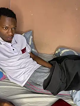 Snapshot of fireboyafrica chatting on 09/15/25, 11:27 fireboyafrica online show from 09/15/25, 11:27