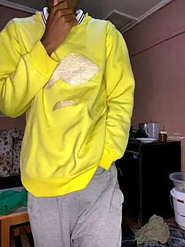 Snapshot of fireboyafrica chatting on 09/16/25, 12:39 fireboyafrica online show from 09/16/25, 12:39