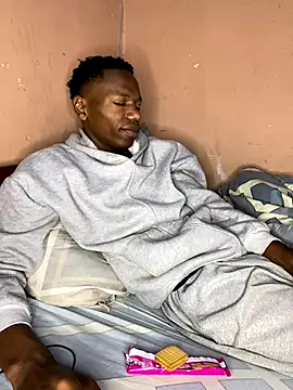 Snapshot of fireboyafrica chatting on 10/24/25, 03:14 fireboyafrica online show from 10/24/25, 03:14