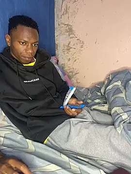 Snapshot of fireboyafrica chatting on 11/02/25, 02:36 fireboyafrica online show from 11/02/25, 02:36