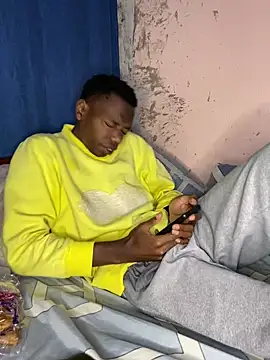 Snapshot of fireboyafrica chatting on 11/03/25, 11:48 fireboyafrica online show from 11/03/25, 11:48