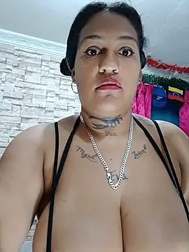 Michelle Brito1 online show from 06/28/26, 09:54