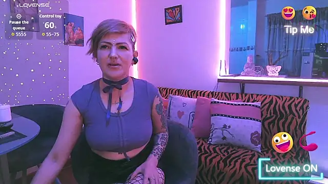 Maria fernandaxxx  online show from 11/15/25, 10:26