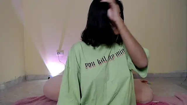 Snapshot of _maiahairy_ chatting on 01/24/25, 11:48 maiahairy online show from 01/24/25, 11:48