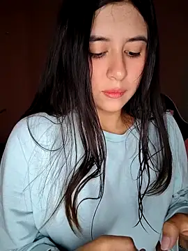  maiahairy  online show from 12/13/25, 10:04