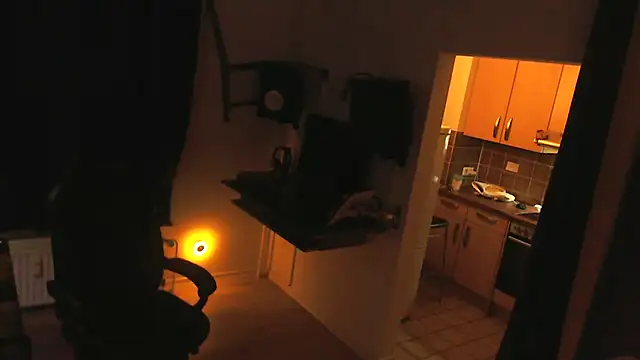 Snapshot of Nomi1612 chatting on 12/02/25, 07:31 Nomi1612 online show from 12/02/25, 07:31