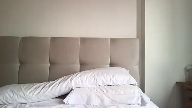 paolajonez online show from 12/03/24, 03:55