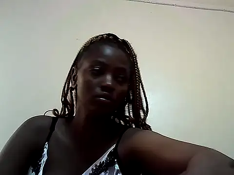 Snapshot of nanaswee chatting on 05/20/26, 05:35 nanaswee online show from 05/20/26, 05:35