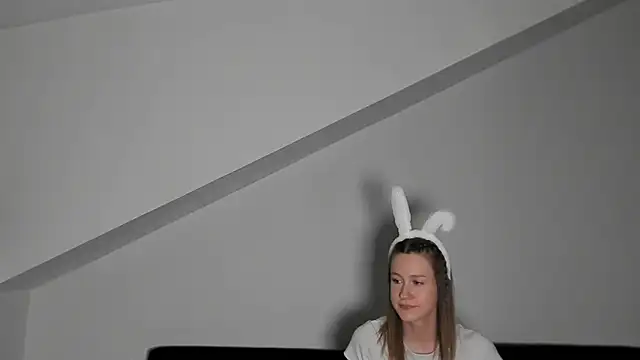 laurasommer online show from 04/03/26, 08:18