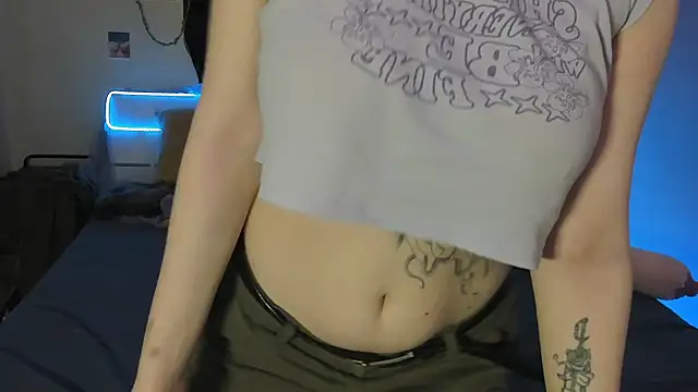 BebKonie online show from 02/14/25, 01:02